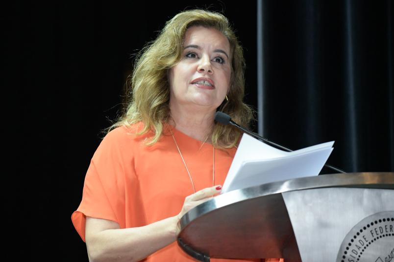 Portraitfoto von Sandra Almeida