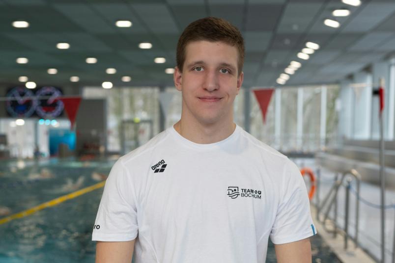 Porträt des Schwimmers und RUB-Studenten Jarno Bäschnitt