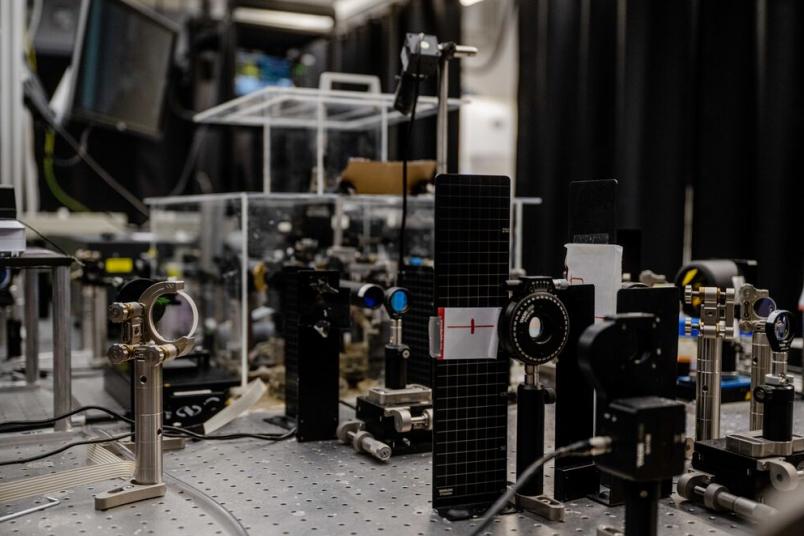 Versuchsaufbau für Laser