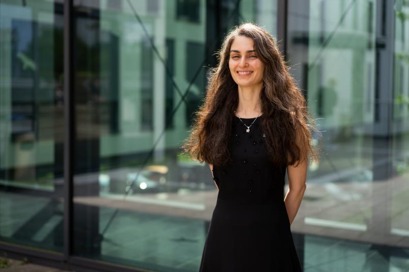 Setareh Maghsudi Hilft Bei Unsicherheit Zu Entscheiden Newsportal 