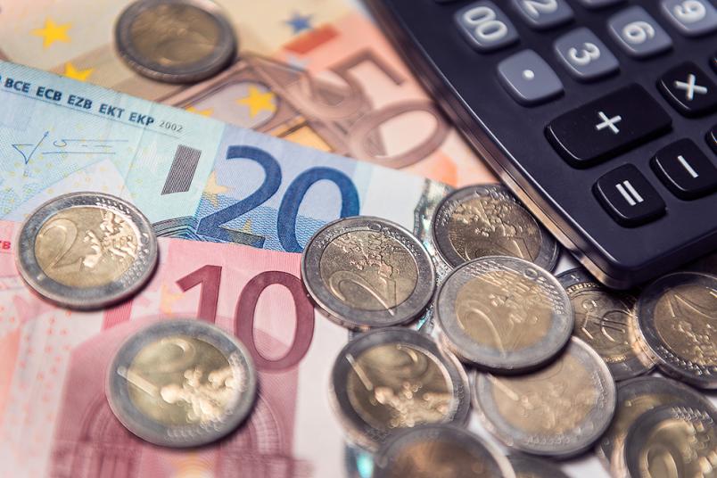 <div>
Die Junge Uni gibt Tipps zur Studienfinanzierung und zur Literaturrecherche.</div>