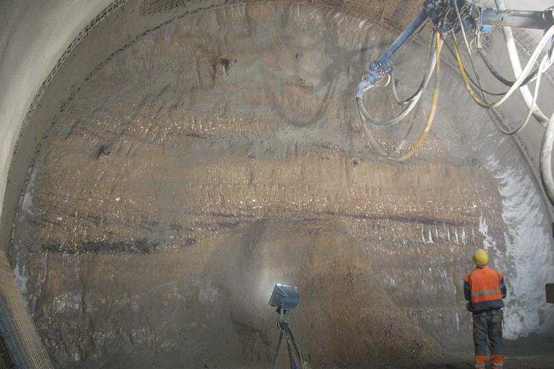 Blick in eine Tunnelbaustelle