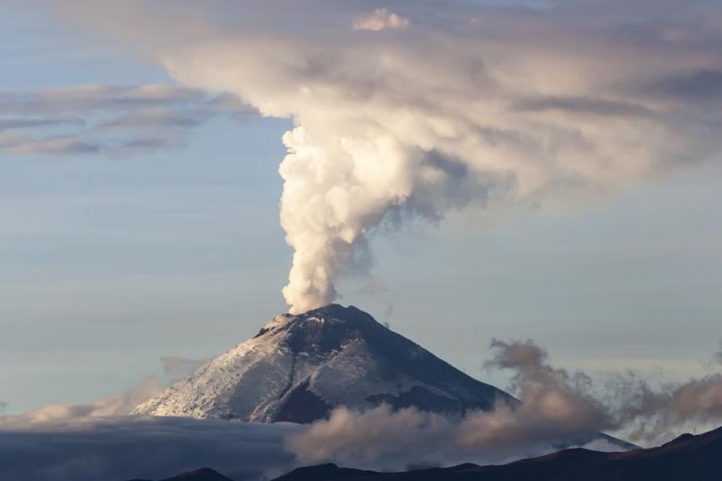 <div>
Schön und gefährlich zugleich – der Cotopaxi, einer von 29 aktiven Vulkanen in Ecuador</div>