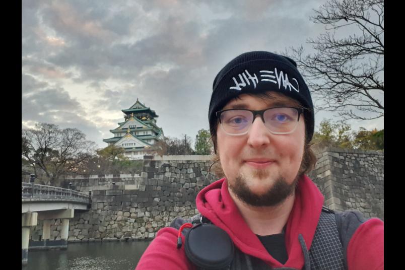 Jens Hömann vor Osaka Castle, Japan.