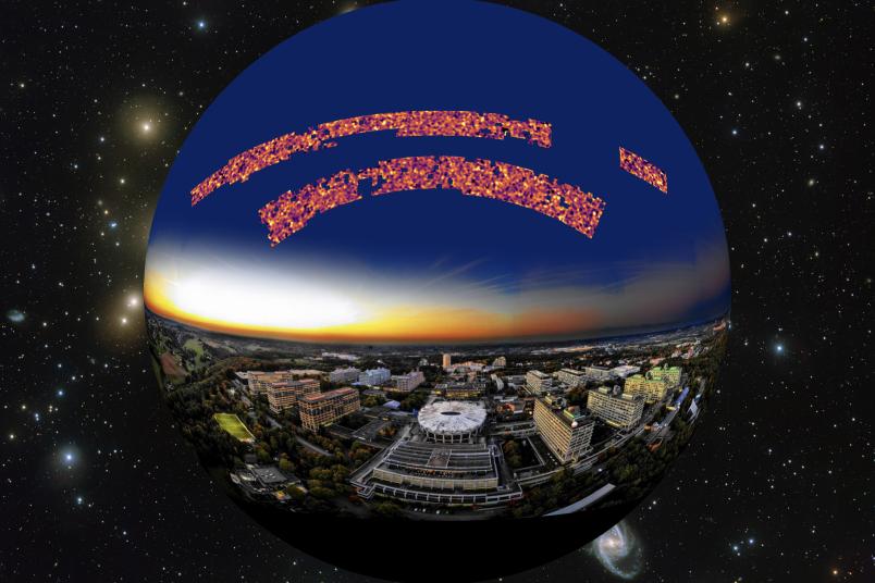 Massekarten am Himmel über der RUB