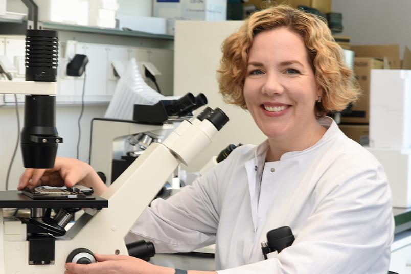 
	Christina Scheel arbeitet im St. Josef Hospital, das zum Universitätsklinikum der Ruhr-Universität Bochum gehört.
