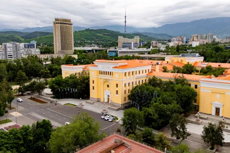 Gebäude der Staatlichen Akademie der Wissenschaften in Kasachstan
